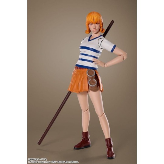 ONE PIECE NETFLIX - Nami - Figurine S.H. Figuarts 15cm